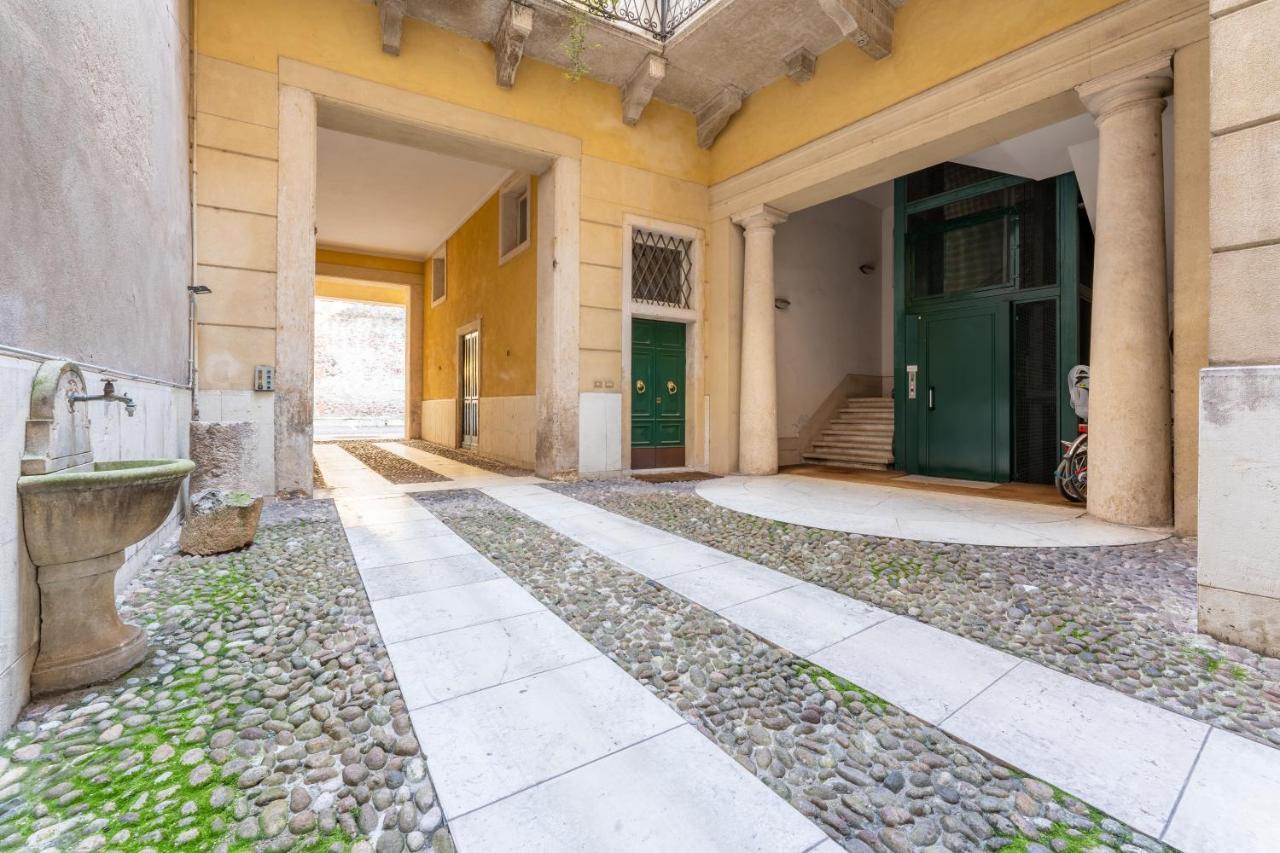 Corso Cavour Luxury Apartment ヴェローナ エクステリア 写真