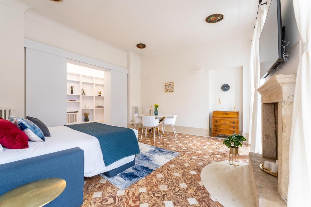 Corso Cavour Luxury Apartment ヴェローナ エクステリア 写真